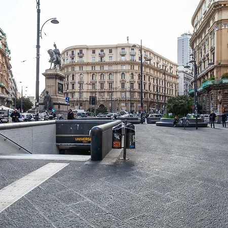 לינה וארוחת בוקר Donna Lena Relais נאפולי